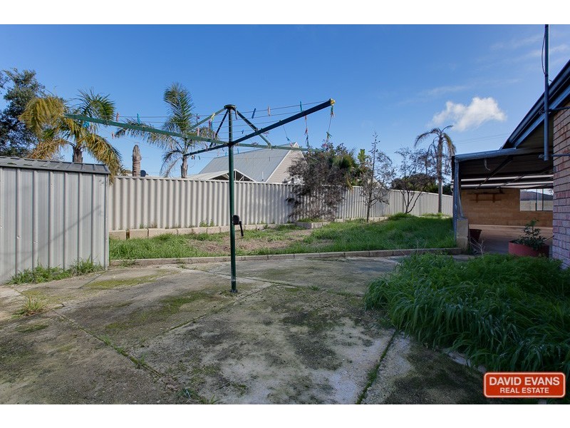 16 Noreena Avenue, Golden Bay WA 6174