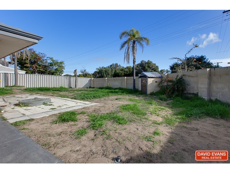 16 Noreena Avenue, Golden Bay WA 6174