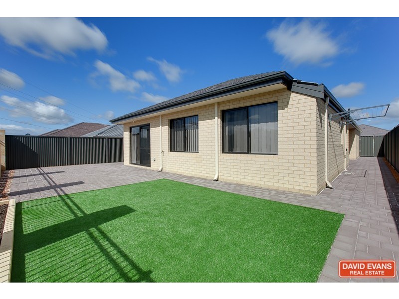 70 Daybreak Loop, Wellard WA 6170