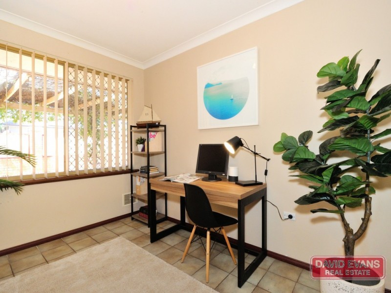 20 David Road, Waikiki WA 6169