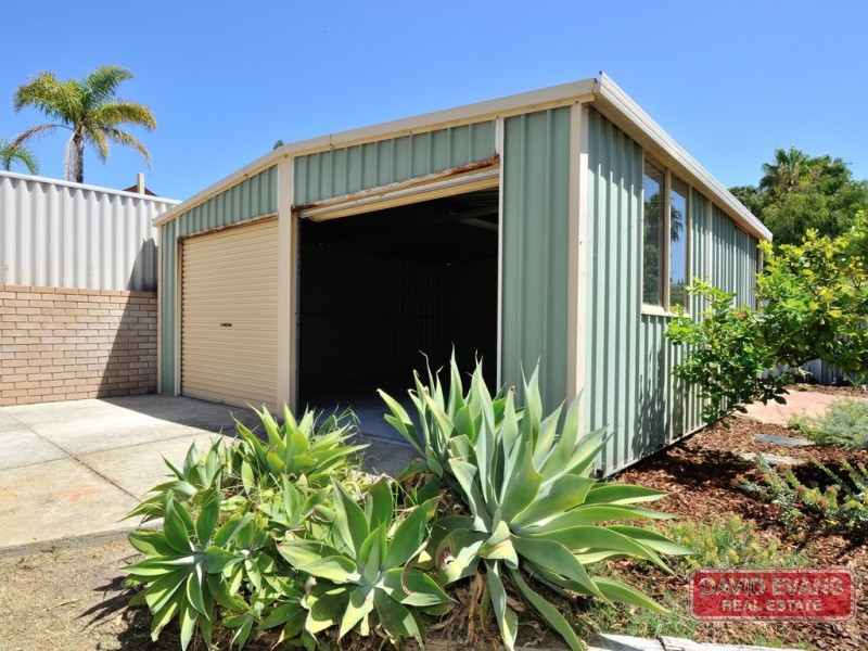 20 David Road, Waikiki WA 6169
