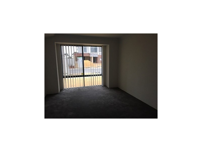 16 Persian Grove, Karnup WA 6176