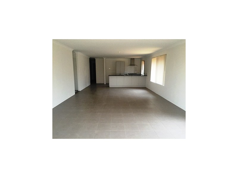 16 Persian Grove, Karnup WA 6176