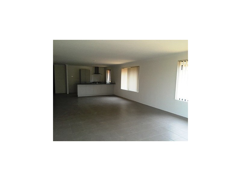 16 Persian Grove, Karnup WA 6176