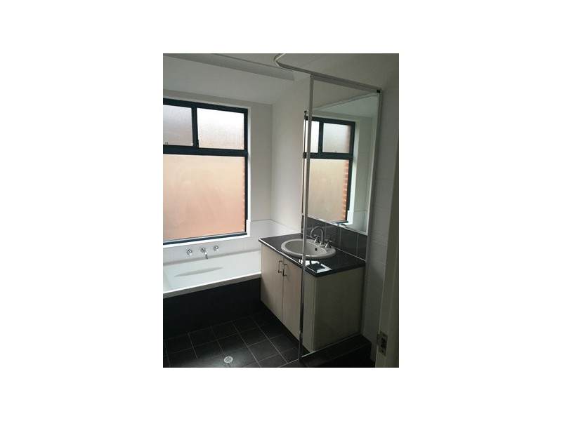 16 Persian Grove, Karnup WA 6176