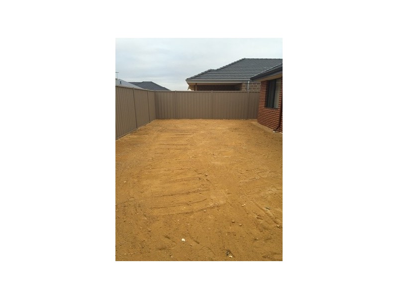 16 Persian Grove, Karnup WA 6176