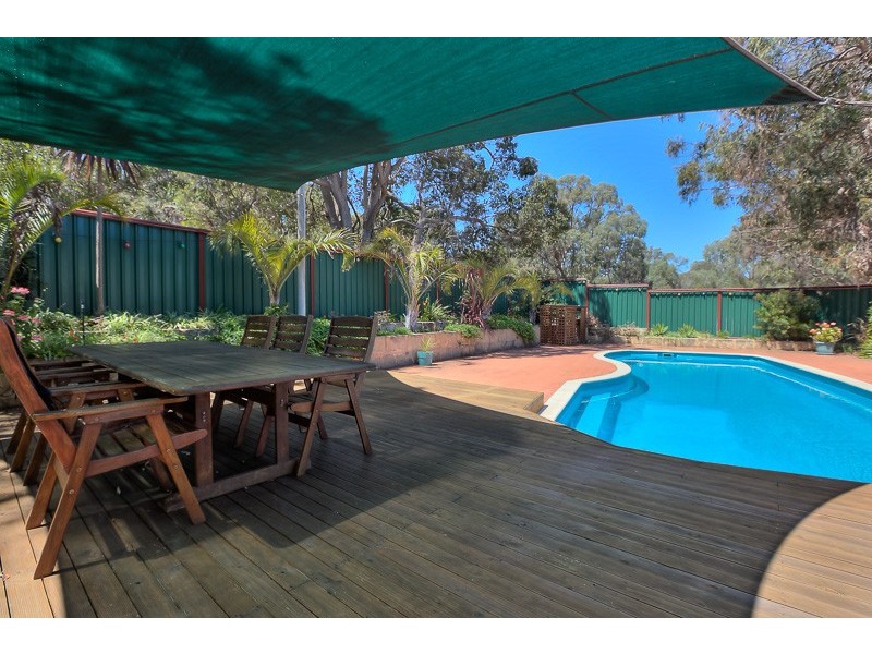 13 Raywood Road, Bouvard WA 6211