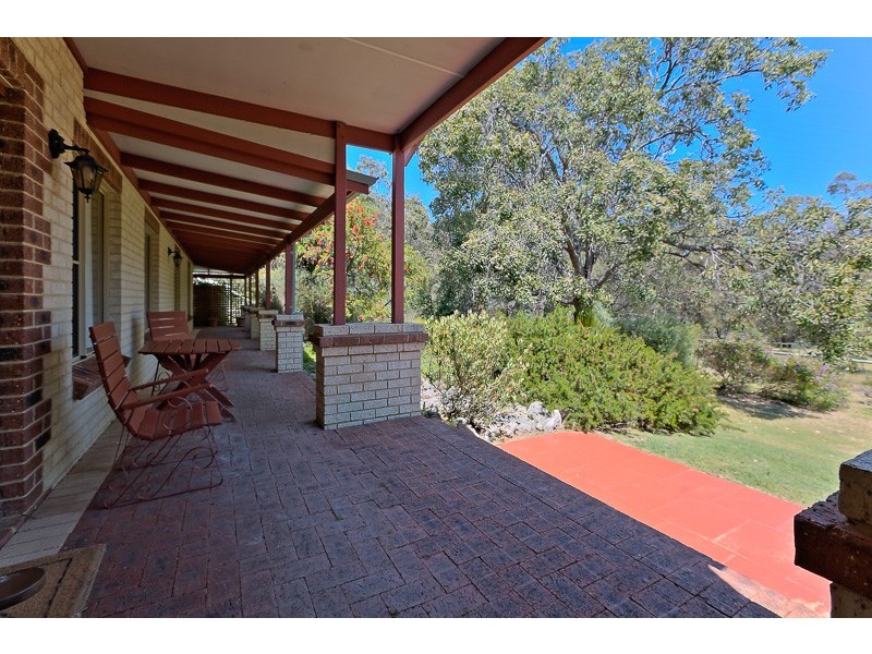 13 Raywood Road, Bouvard WA 6211