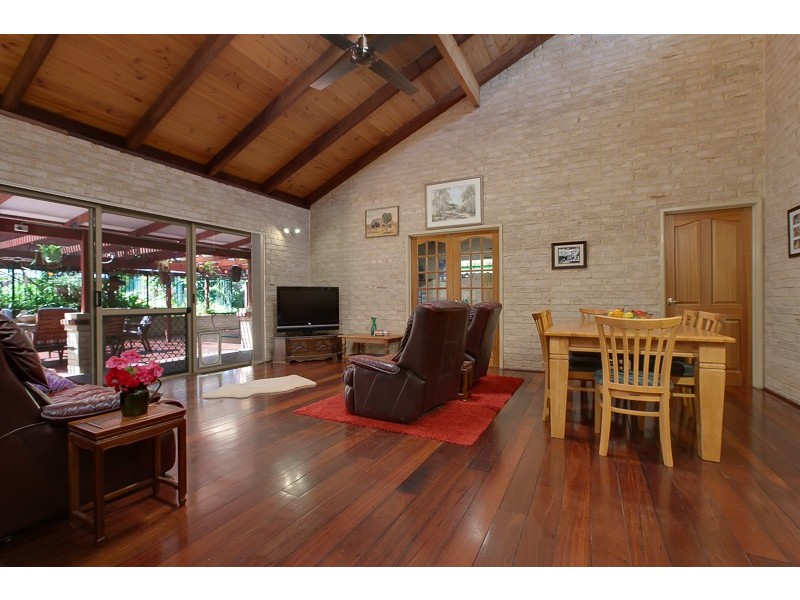 13 Raywood Road, Bouvard WA 6211