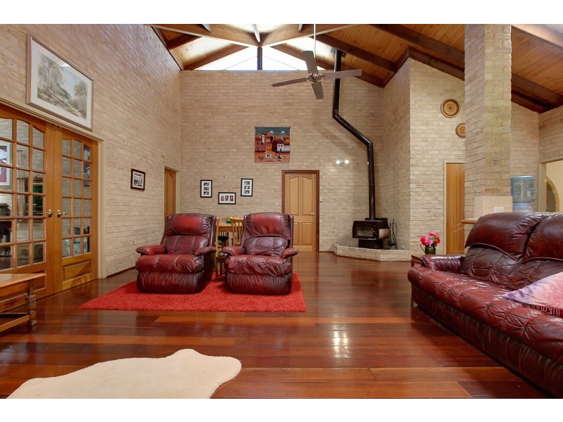 13 Raywood Road, Bouvard WA 6211