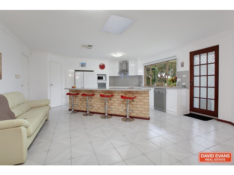 36 Tidefall Street, Safety Bay WA 6169