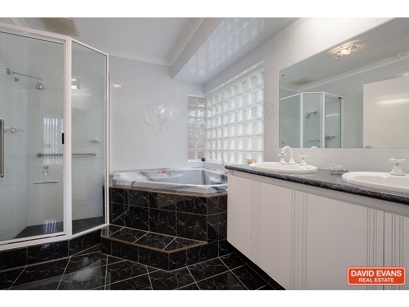 36 Tidefall Street, Safety Bay WA 6169