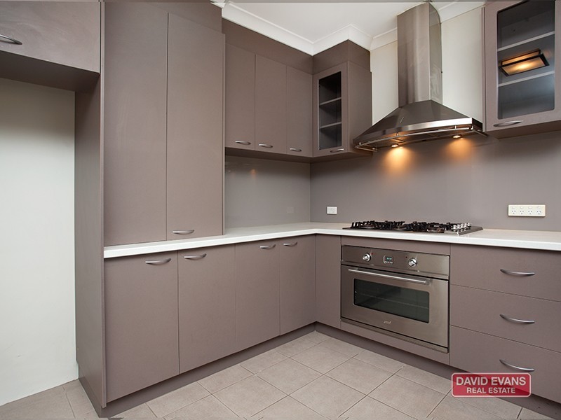 21 Ensign Way, Wannanup WA 6210