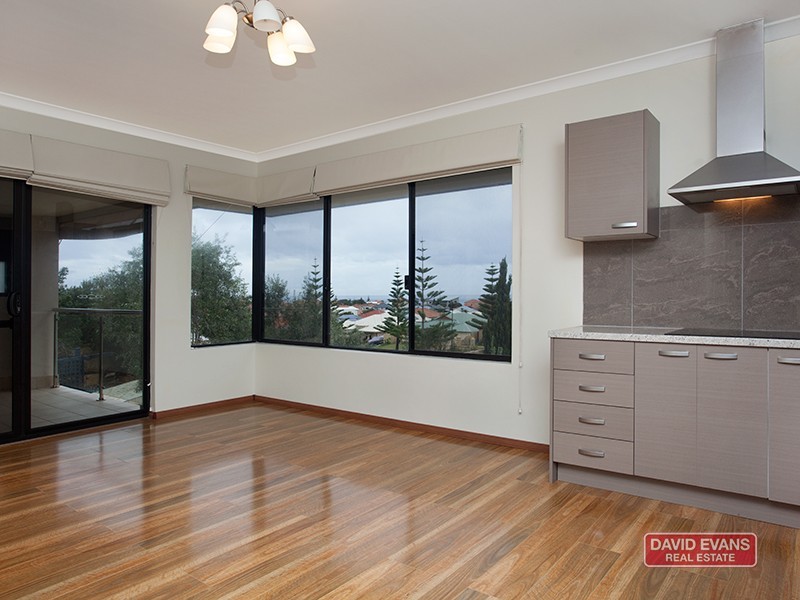 21 Ensign Way, Wannanup WA 6210