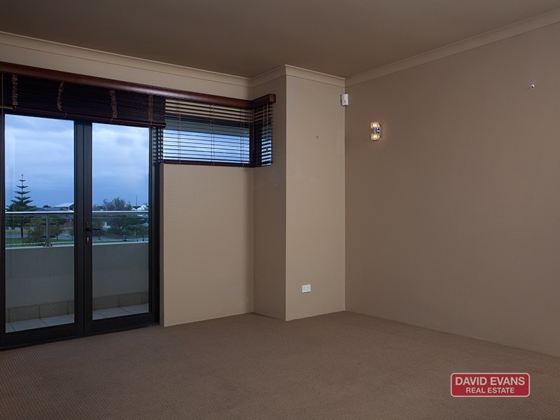 21 Ensign Way, Wannanup WA 6210