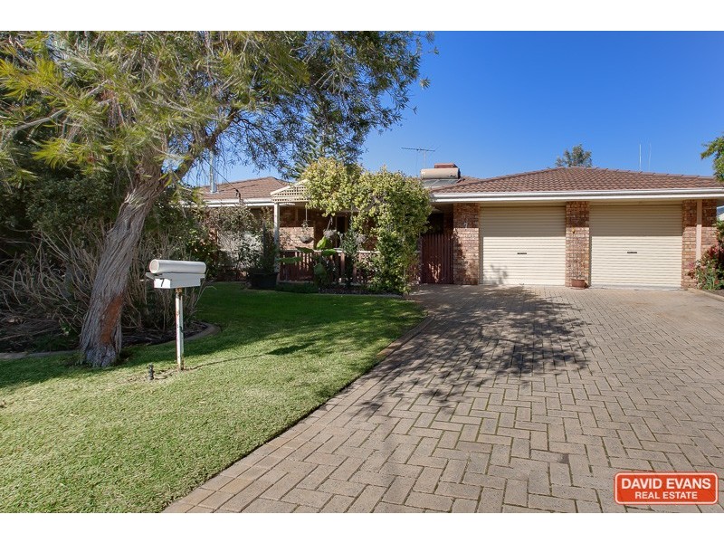 7 Minchinson Street, Shoalwater WA 6169