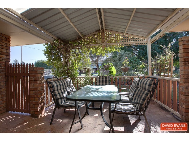 7 Minchinson Street, Shoalwater WA 6169