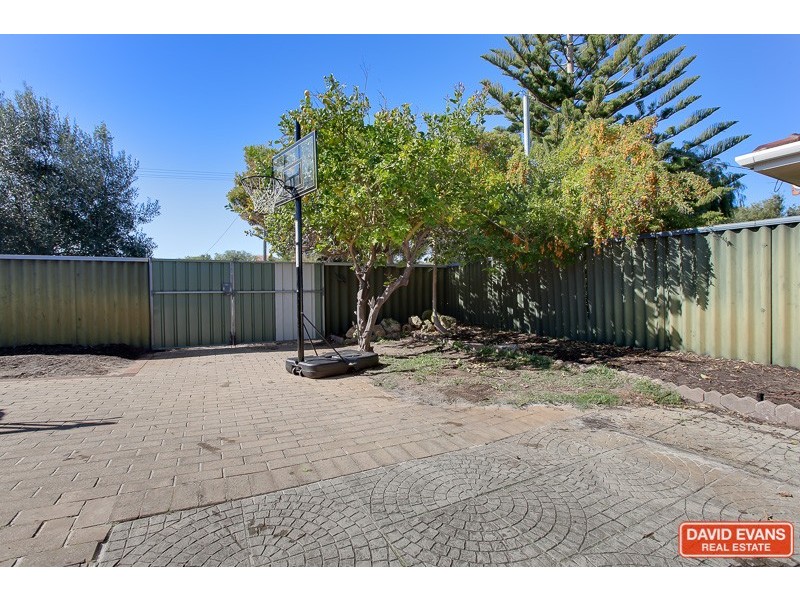 7 Minchinson Street, Shoalwater WA 6169
