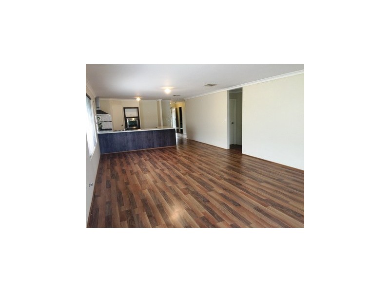 10 Laredo Loop, Port Kennedy WA 6172