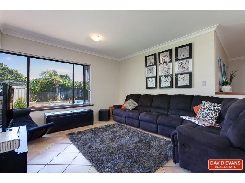4 Jubilee Drive, Waikiki WA 6169