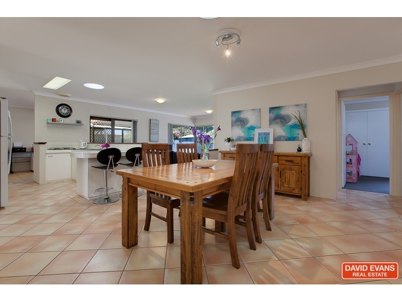 4 Jubilee Drive, Waikiki WA 6169