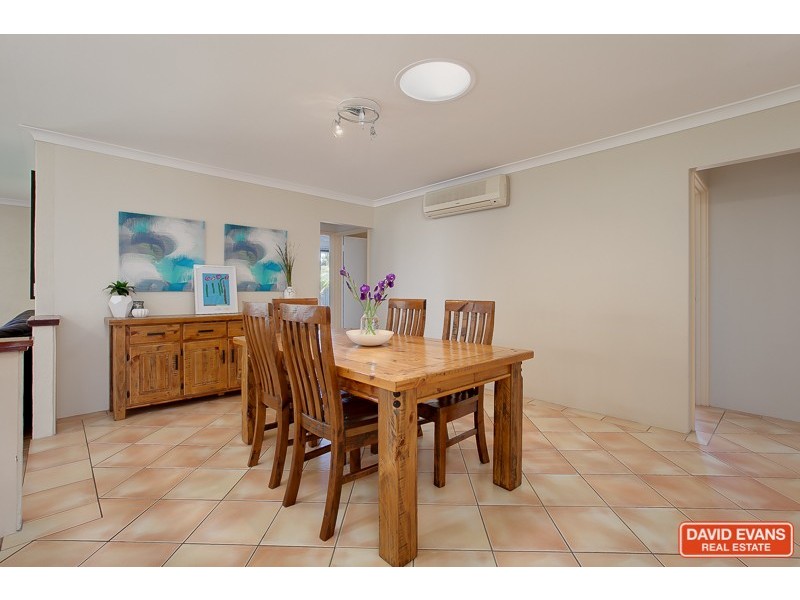 4 Jubilee Drive, Waikiki WA 6169