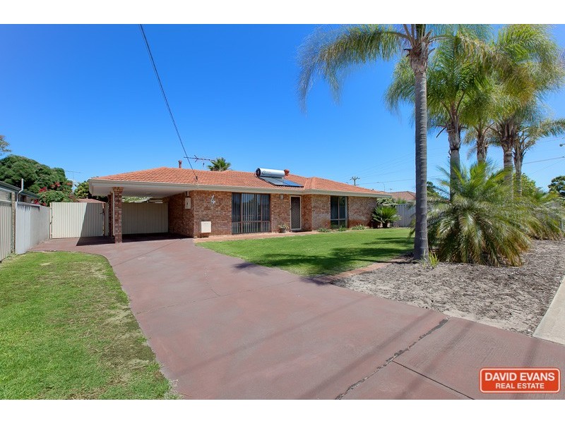 4 Jubilee Drive, Waikiki WA 6169