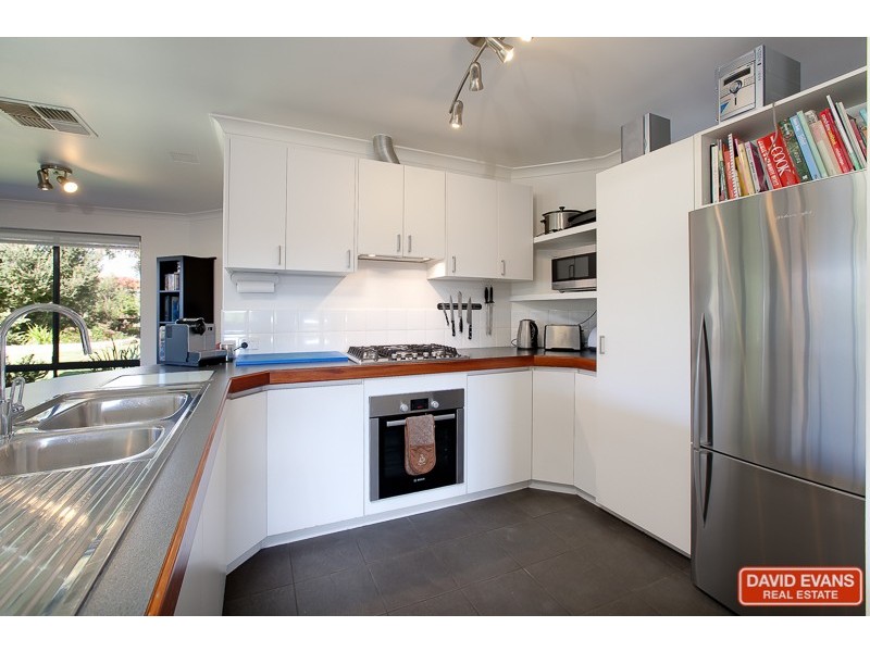 13 Mackerel Close, Warnbro WA 6169