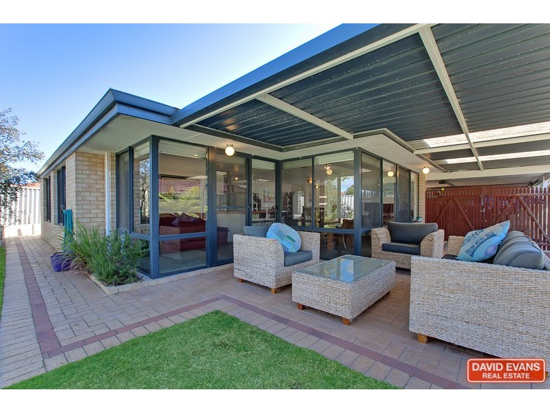 13 Mackerel Close, Warnbro WA 6169