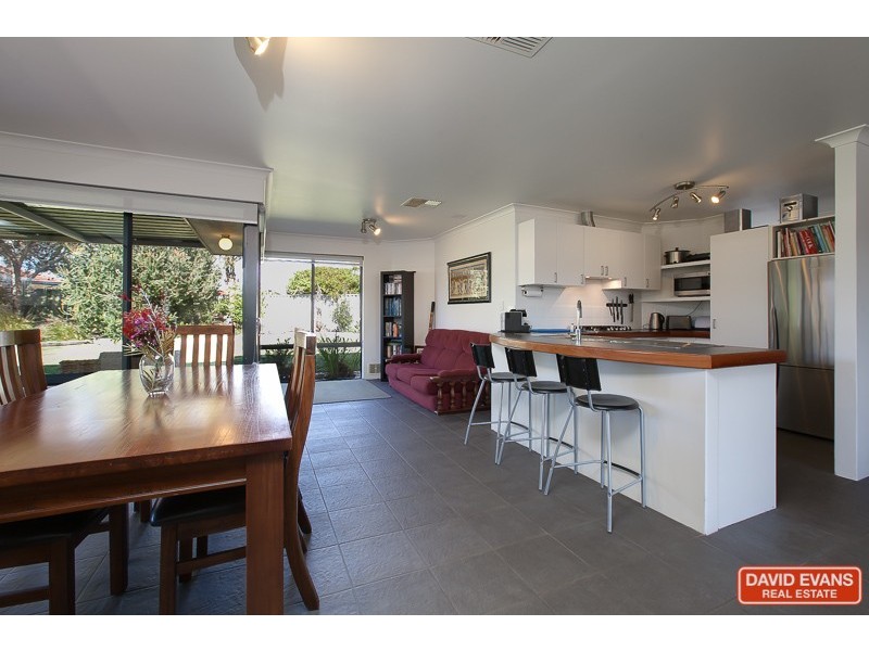 13 Mackerel Close, Warnbro WA 6169