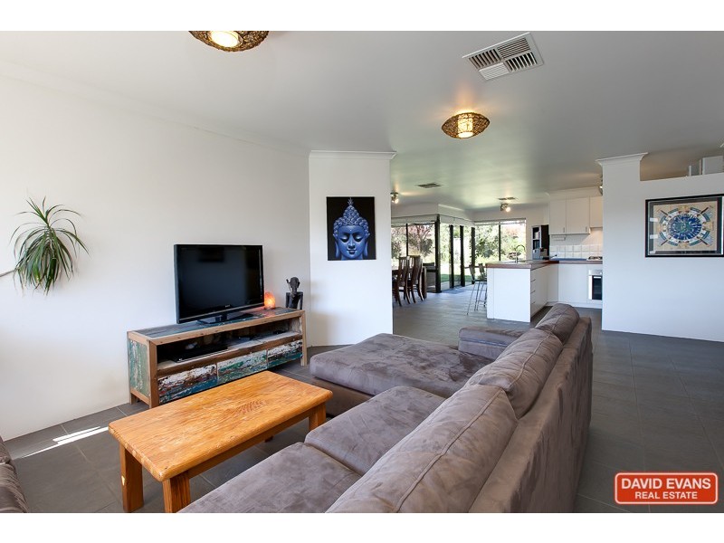 13 Mackerel Close, Warnbro WA 6169