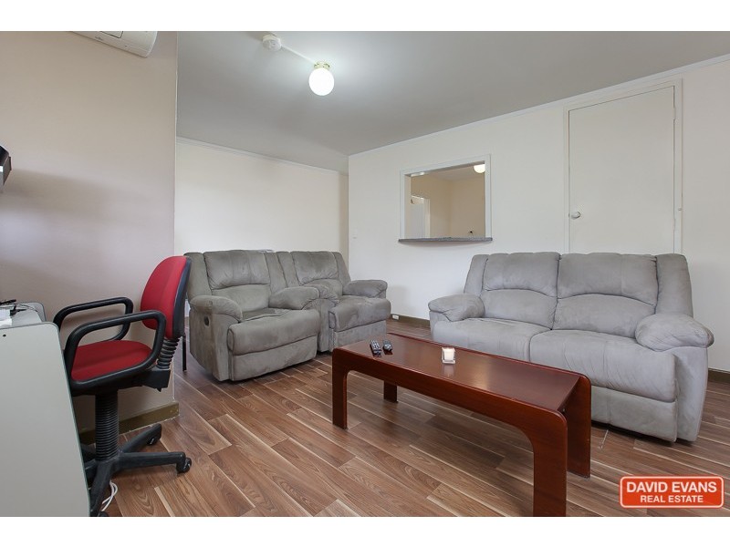 12/21 Fennager Way, Calista WA 6167