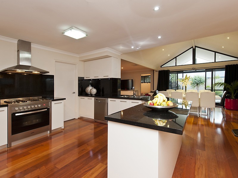 36 Whitemoss Turn, Waikiki WA 6169