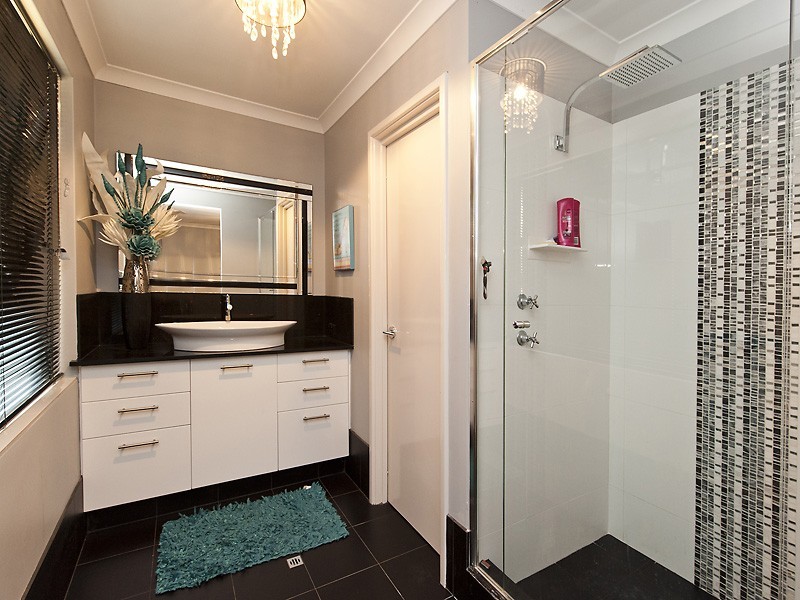 36 Whitemoss Turn, Waikiki WA 6169