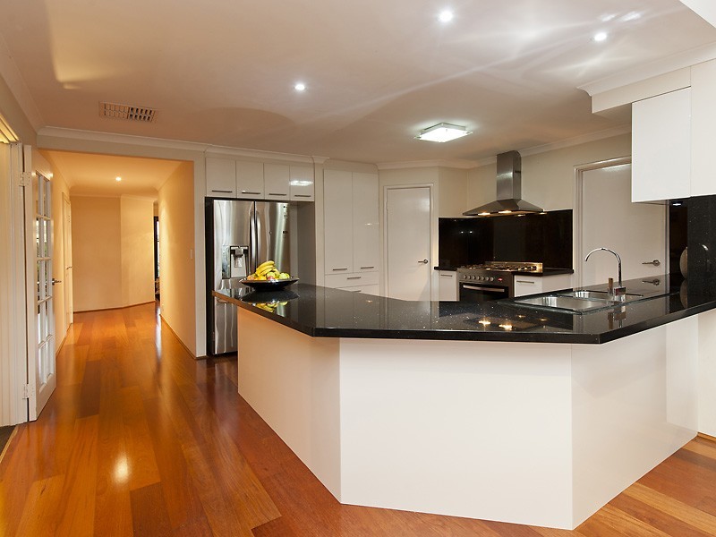 36 Whitemoss Turn, Waikiki WA 6169