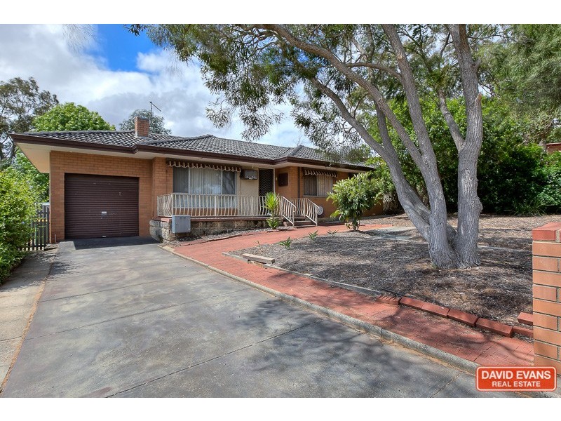 9 Richard Place, Orelia WA 6167