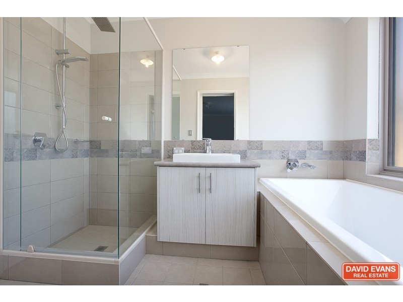 10 Dowak Lane, Byford WA 6122