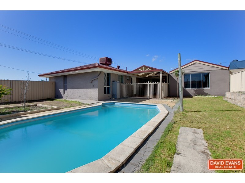 19 Townsend Road, Rockingham WA 6168