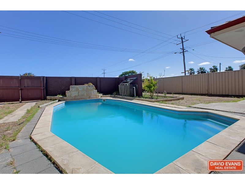 19 Townsend Road, Rockingham WA 6168