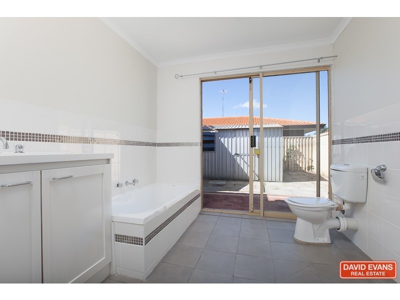 19 Townsend Road, Rockingham WA 6168