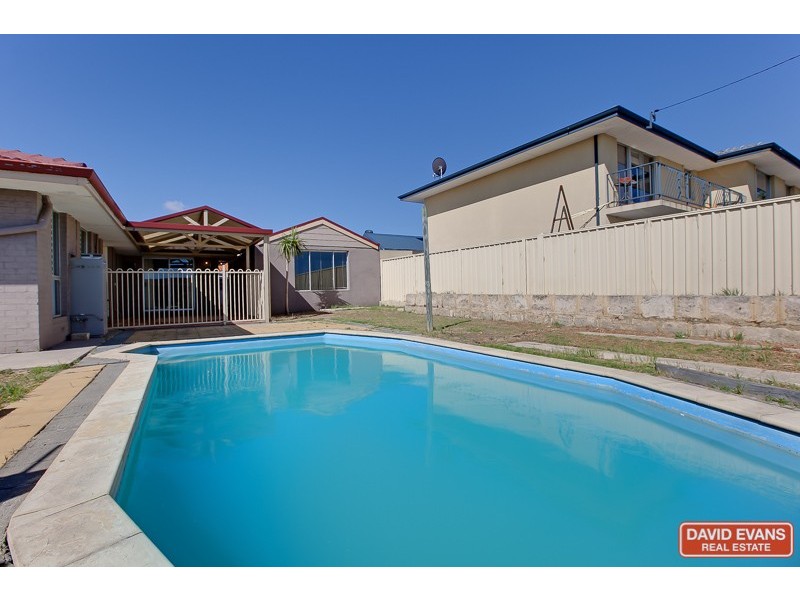 19 Townsend Road, Rockingham WA 6168