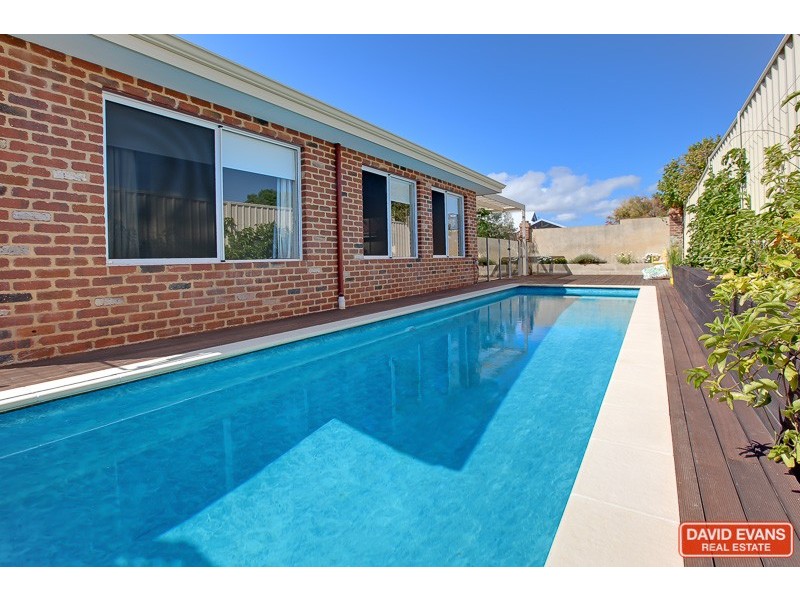 35 Galway Gardens, Warnbro WA 6169
