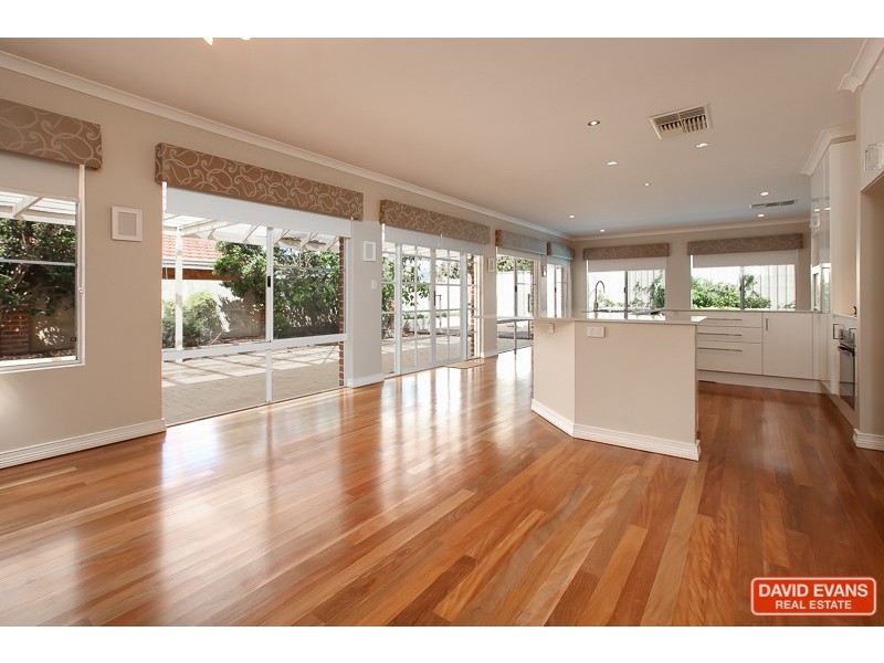 35 Galway Gardens, Warnbro WA 6169