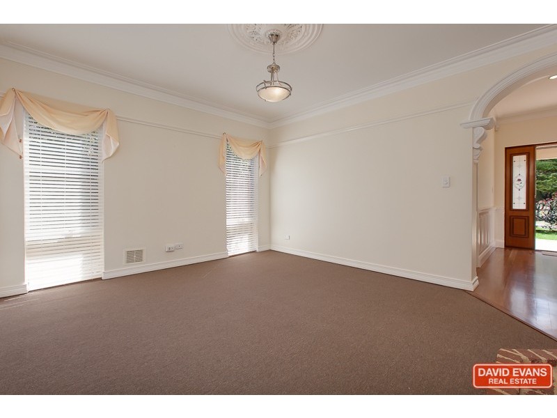 35 Galway Gardens, Warnbro WA 6169