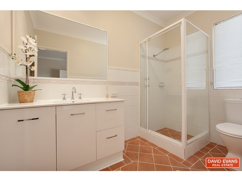 35 Galway Gardens, Warnbro WA 6169