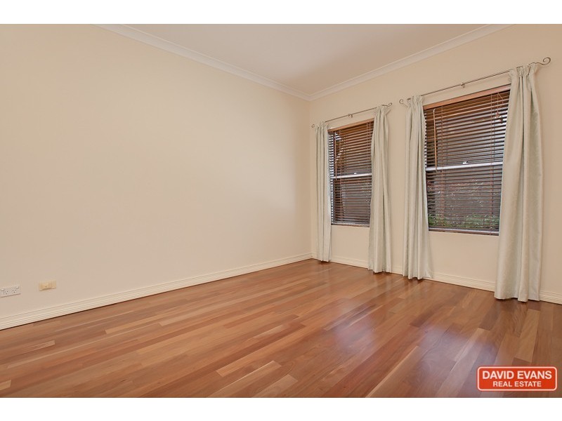 35 Galway Gardens, Warnbro WA 6169