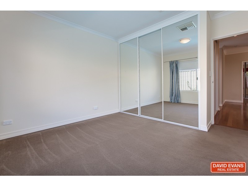 35 Galway Gardens, Warnbro WA 6169