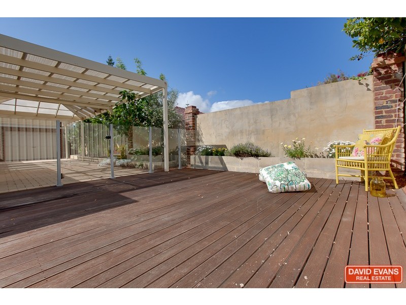 35 Galway Gardens, Warnbro WA 6169