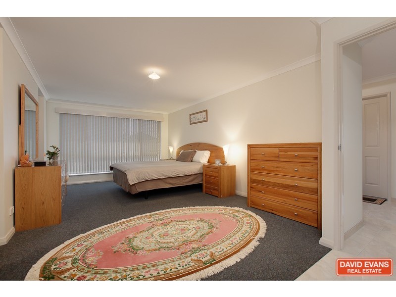 26 Parkland Drive, Warnbro WA 6169