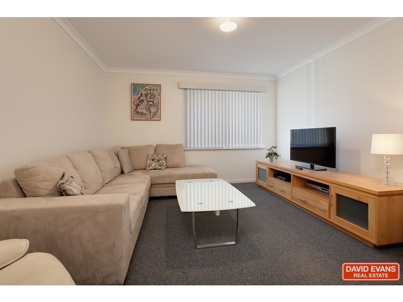 26 Parkland Drive, Warnbro WA 6169